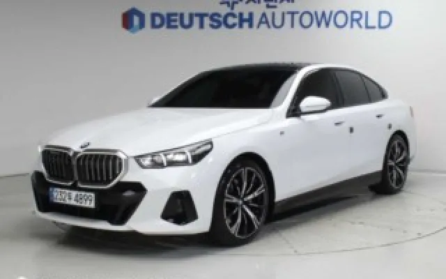 5시리즈 (G60) 530i xDrive BMW 2025/01 18,209km